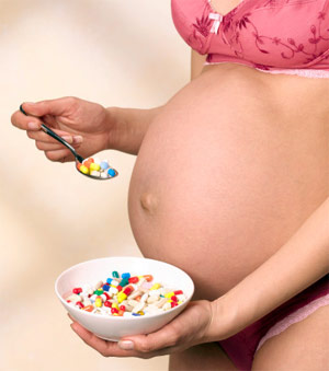 Dùng vitamin đúng cách khi mang thai 