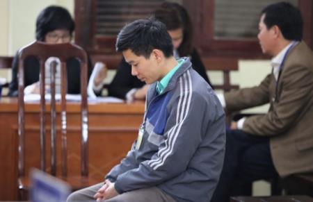 Vụ án chạy thận: BS Lương xin giữ quyền im lặng vì quá mệt mỏi