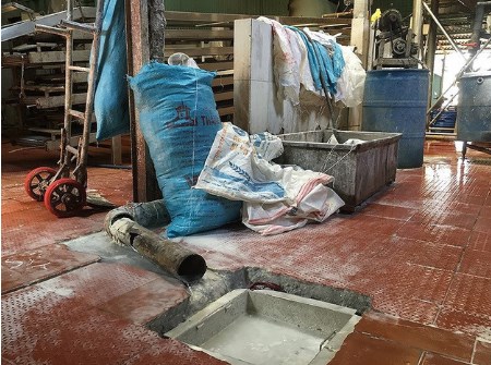 Phát hiện cơ sở “hồi sinh” bún hết hạn thành bún tươi