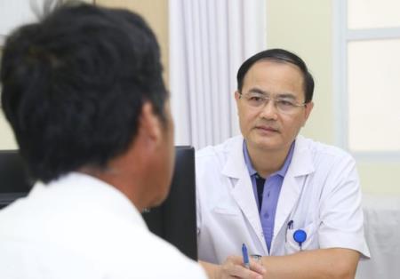 Có trẻ em 12 tuổi đã bị bệnh lý sỏi mật