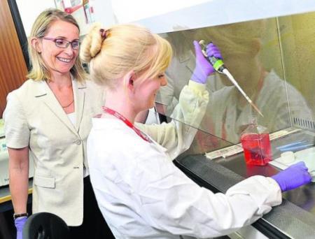 CuMVttNGF:Vắc-xin ngăn chặn đau do bệnh viêm xương khớp, hi vọng mới của hàng triệu bệnh nhân