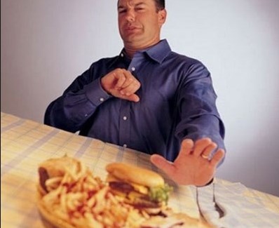 Những thói quen ăn uống gây khó tiêu