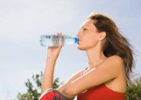 Trời nắng nóng, nhiệt độ cao cẩn thận say nóng: Đây là những triệu chứng cần đề phòng