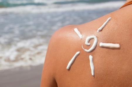 Chớ để da bị "cháy nắng" vì có thể dẫn đến ung thư da