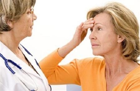 Nên làm gì khi bị rối loạn kinh nguyệt tiền mãn kinh?