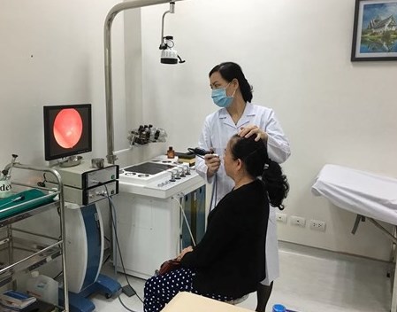 Vệt trắng lạ cảnh báo ung thư: Chuyên gia chỉ ra các dấu hiệu sau cần đi khám ngay