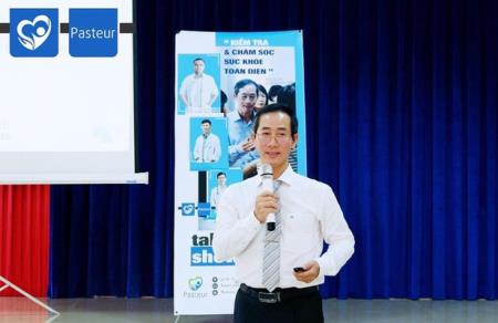 Cụ bà 80 tuổi vẫn quyết chữa ung thư: Người truyền cảm hứng năng lượng tích cực cho bác sĩ