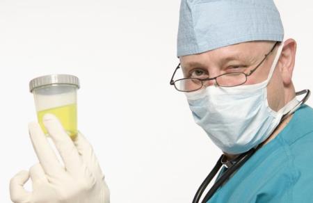 Đổi màu nước tiểu, phát hiện 1 loại ung thư cực chính xác