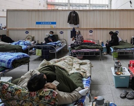 Triệu chứng nhẹ của Covid-19 là 'con dao hai lưỡi'