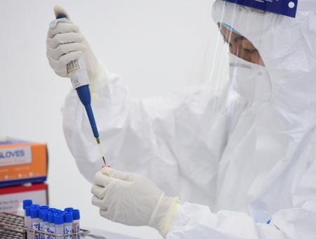 `Test: Covid` Phát hiện 3 ca dương tính nCoV qua test nhanh