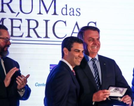 `Covid-19: Mỹ` Thị trưởng Miami dương tính với virus corona