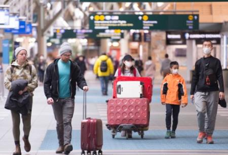 `Covid-19: Thế giới` Canada chi hơn 52 tỷ usd để trợ cấp lương,bệnh viện tại Nga quá tải