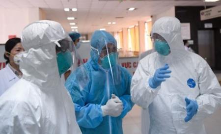 Chỉ còn 53 bệnh nhân mắc Covid-19 đang điều trị, phi công người Anh đã ổn định