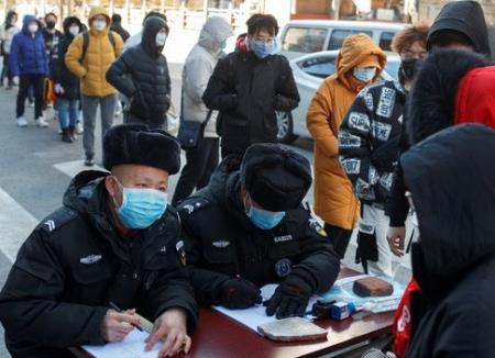 Trung Quốc: Số ca nhiễm COVID-19 mới được ghi nhận trong ngày tăng nhẹ trở lại