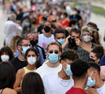 Anh công bố dữ liệu bất ngờ về biến thể Omicron