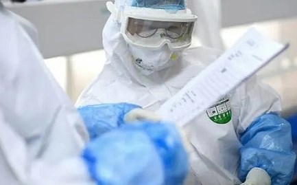 Xuất hiện bệnh nhân dương tính với Covid-19 sau 5 lần âm tính: Trung Quốc siết chặt nhập cảnh