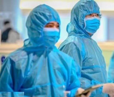 Hà Nội: 2 gia đình sát cạnh nhau có 10 người dương tính SARS-CoV-2