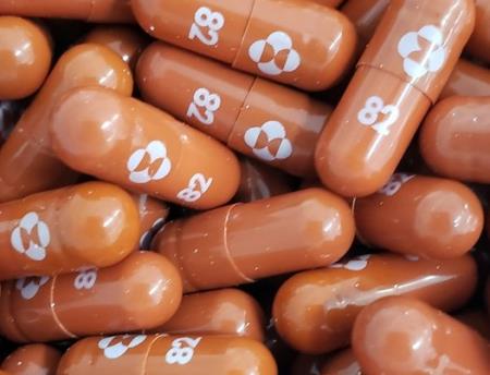 Thế giới chạy đua bào chế thuốc điều trị Covid-19