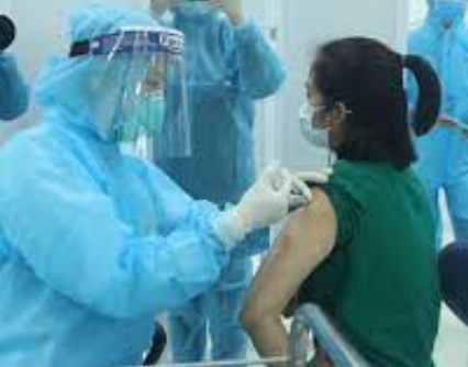 Kế hoạch tiêm vắc xin Covid-19 của Việt Nam: 4 nhóm tỉnh, thành phố được ưu tiên phân bổ vắc xin