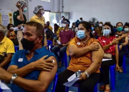 Thái Lan thử nghiệm phương pháp tiêm mới giúp tiết kiệm vaccine COVID-19