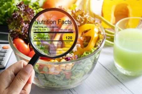 Cắt giảm calo và ăn vào đúng thời điểm trong ngày giúp chuột sống lâu hơn