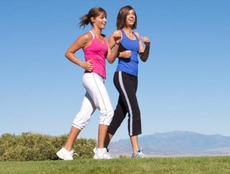 Một điều chỉnh nhỏ khi đi bộ có thể trì hoãn phẫu thuật đầu gối trong nhiều năm