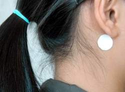 Cao dán chống say xe làm... mờ mắt?