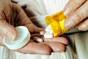 Người cao tuổi dùng thuốc nên biết